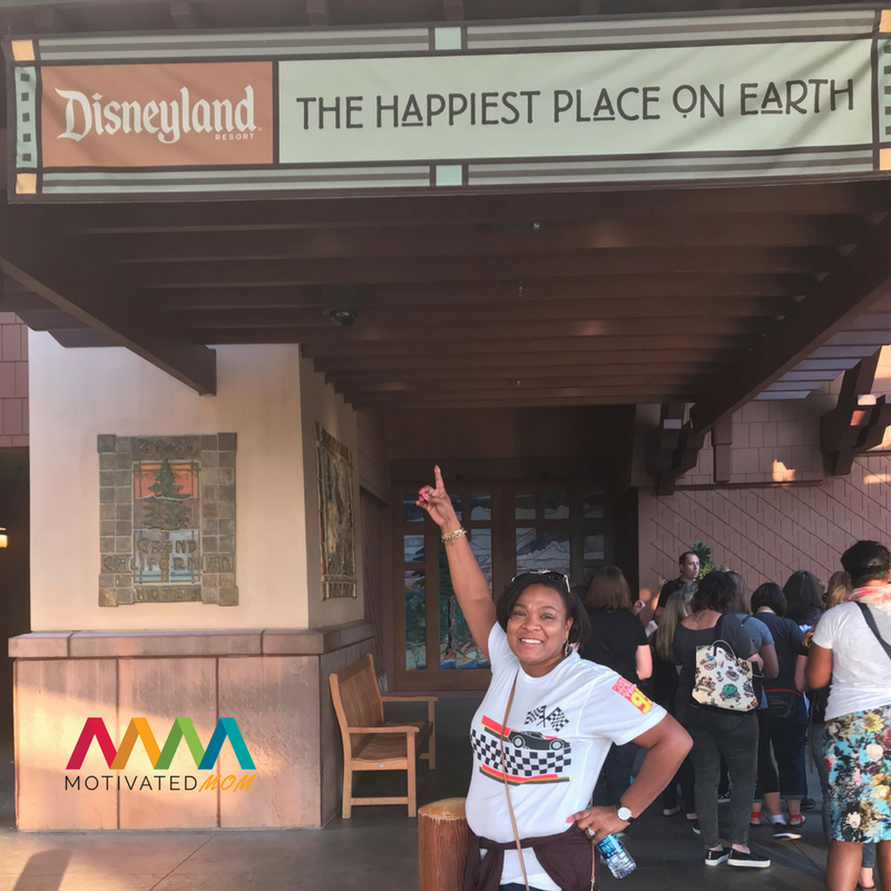 Disneyland-the-happiest-place-on-earth